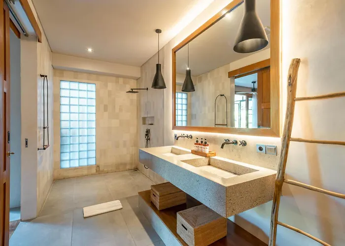 Lava - Tranquil 4br In Pererenan, Amazing Pool * Canggu (Bali)