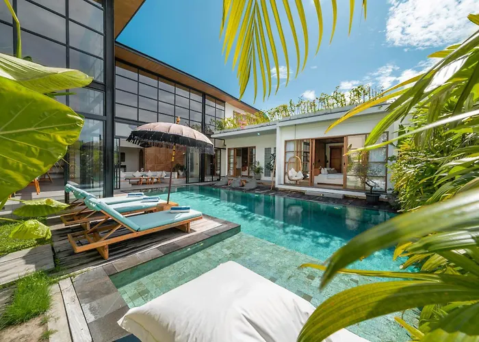 Lava - Tranquil 4br In Pererenan, Amazing Pool *