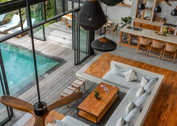 Lava - Tranquil 4br In Pererenan, Amazing Pool Villa